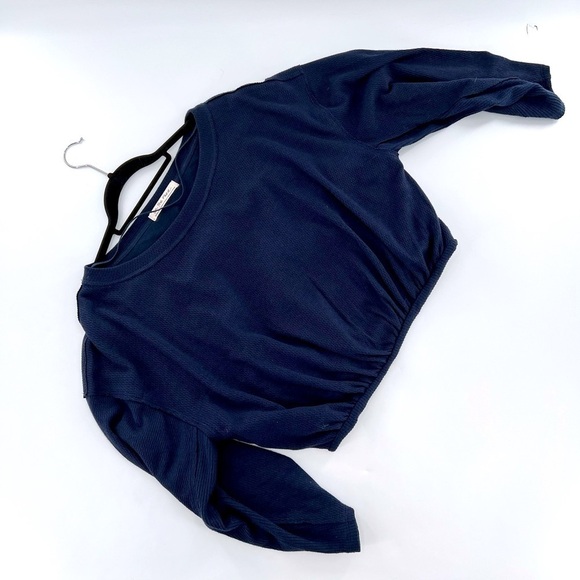 Free People Women Cuddle Bubble Mixed Knit Top Dark Navy Blue Size XS oversized - Picture 7 of 15